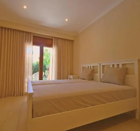 Villa Almancil Sleeps 8 Pool Air Con Wifi T607887